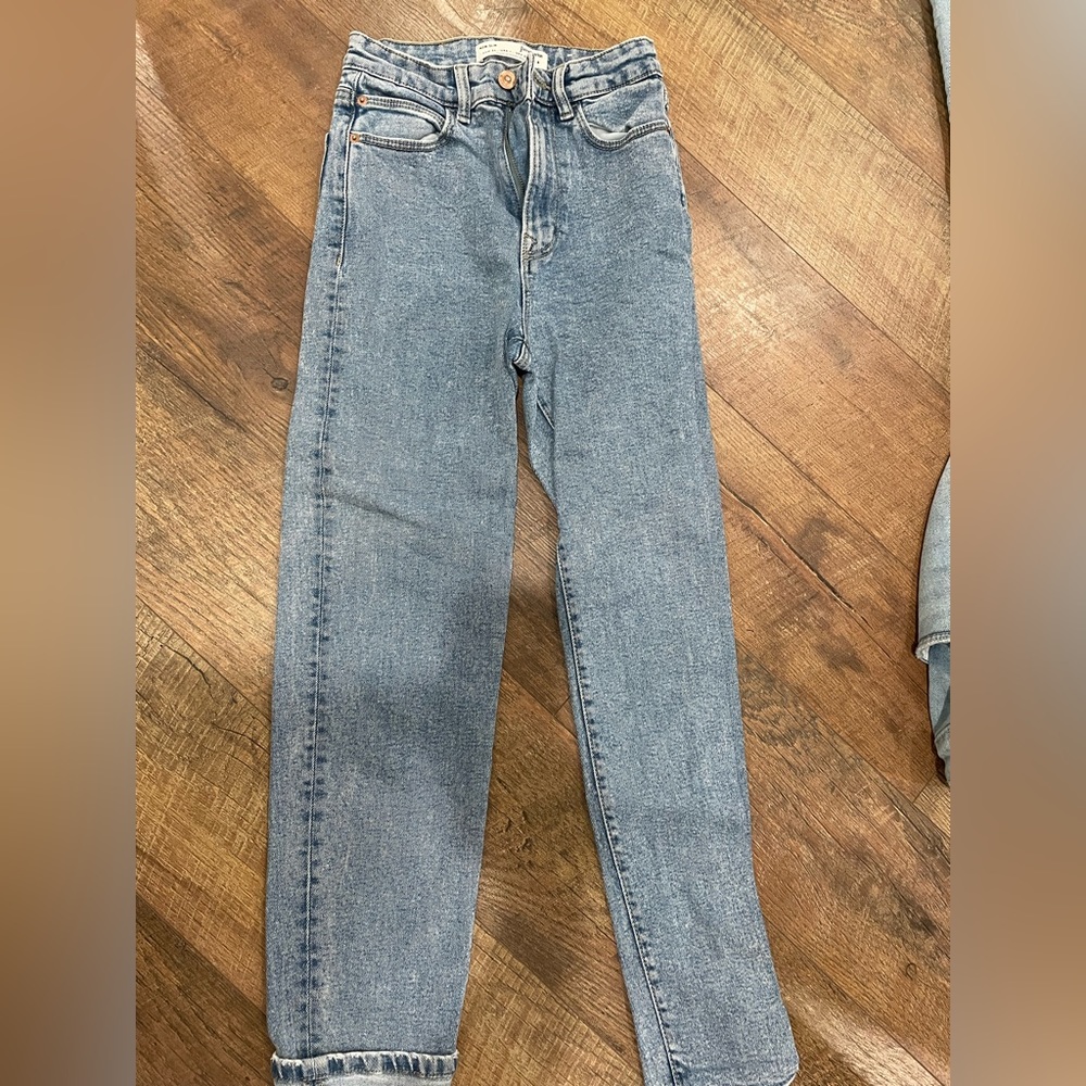 Stradivarius tapered Mom Jeans